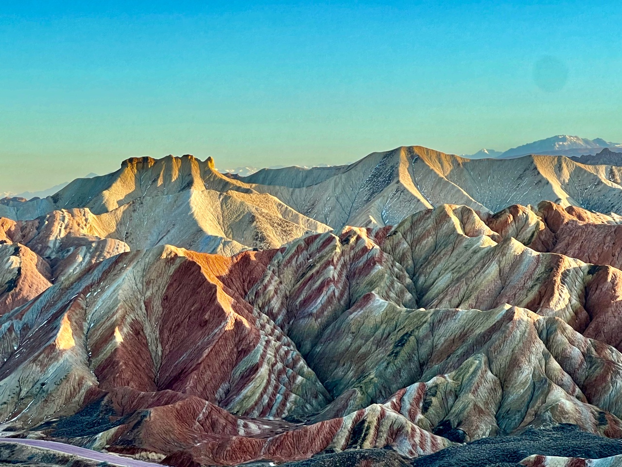 敦煌包車租車會議租車要注意的細(xì)節(jié)事項(xiàng)