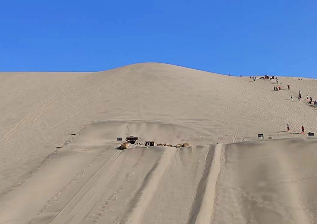 敦煌包車租車游客為什么這么喜歡呢？