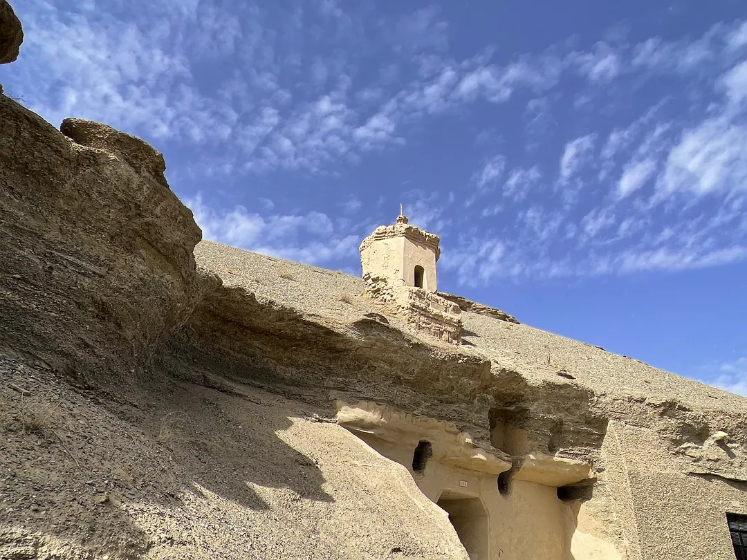 敦煌租車公司：如何選擇放心的小車租賃公司