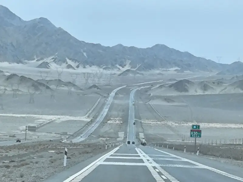 甘肅蘭州的租車包車公司