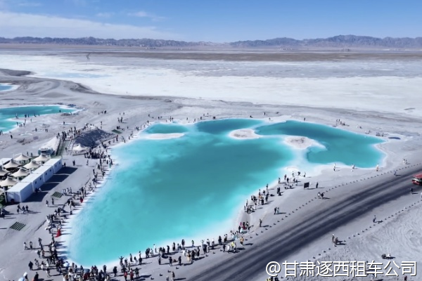 我們情侶想包車(chē)去鳴沙山看星空，晚上回敦煌方便嗎？  