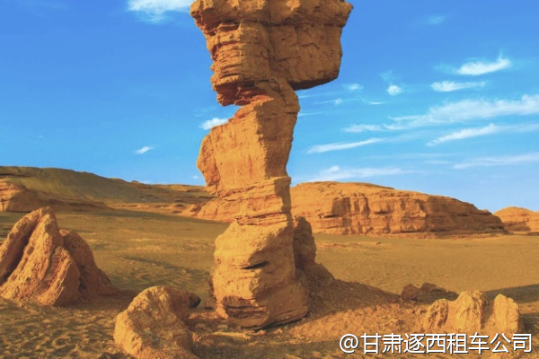 想租越野車穿越巴丹吉林沙漠，需要什么特殊準(zhǔn)備？  